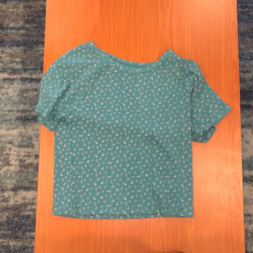 Cute crop top